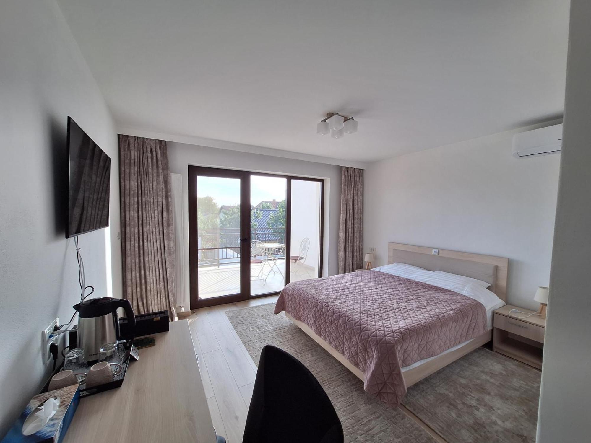 Bed and Breakfast Trend Arad Esterno foto