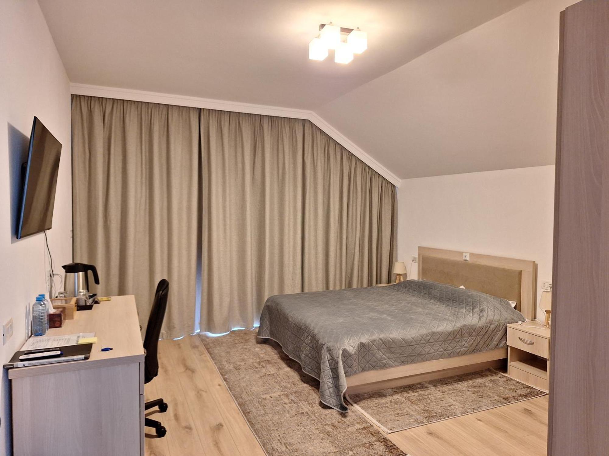 Bed and Breakfast Trend Arad Esterno foto