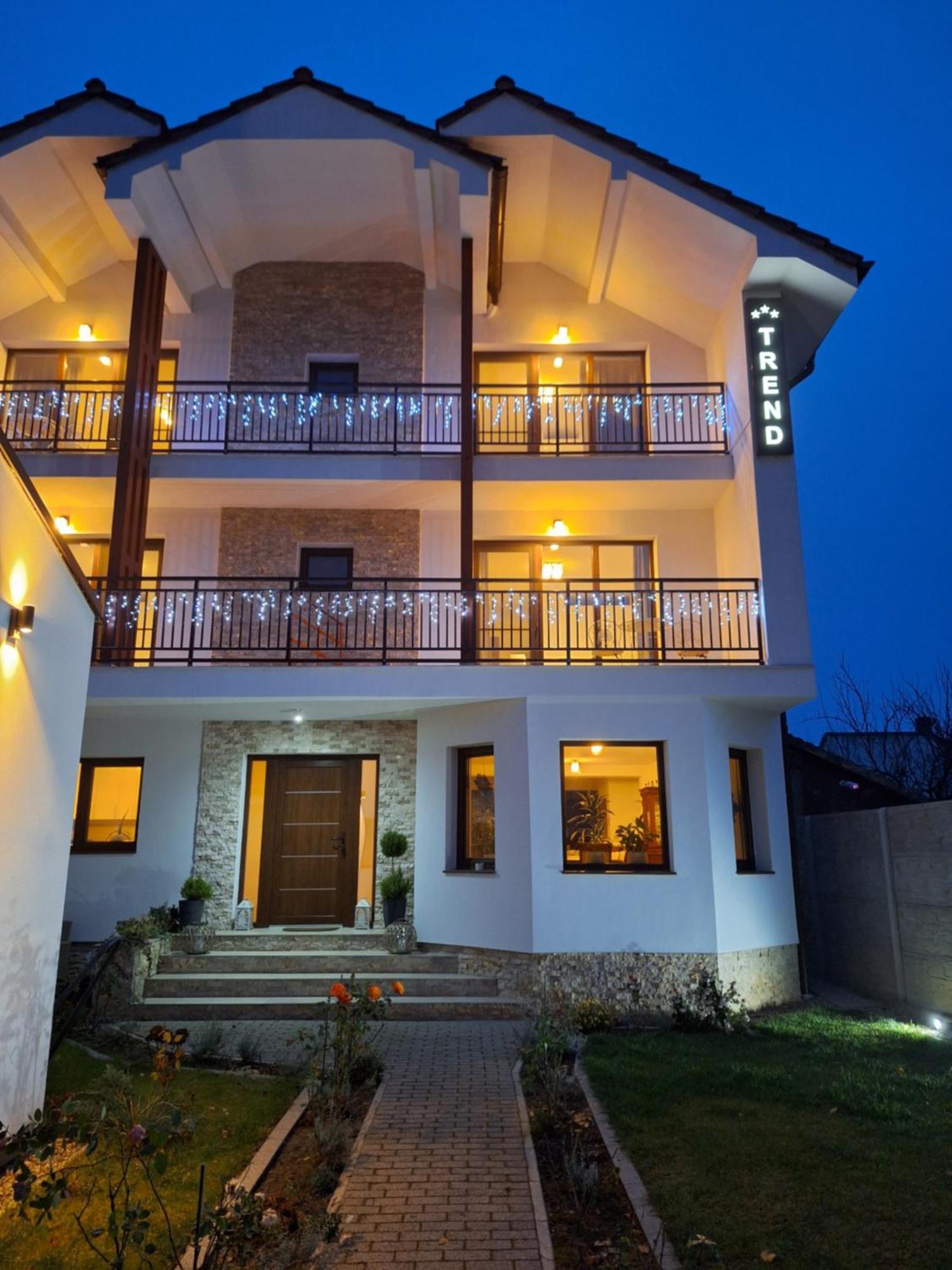 Bed and Breakfast Trend Arad Esterno foto